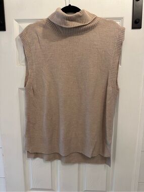 Rachel Zoe Sleeveless Turtleneck Knit Sweater Vest in Beige